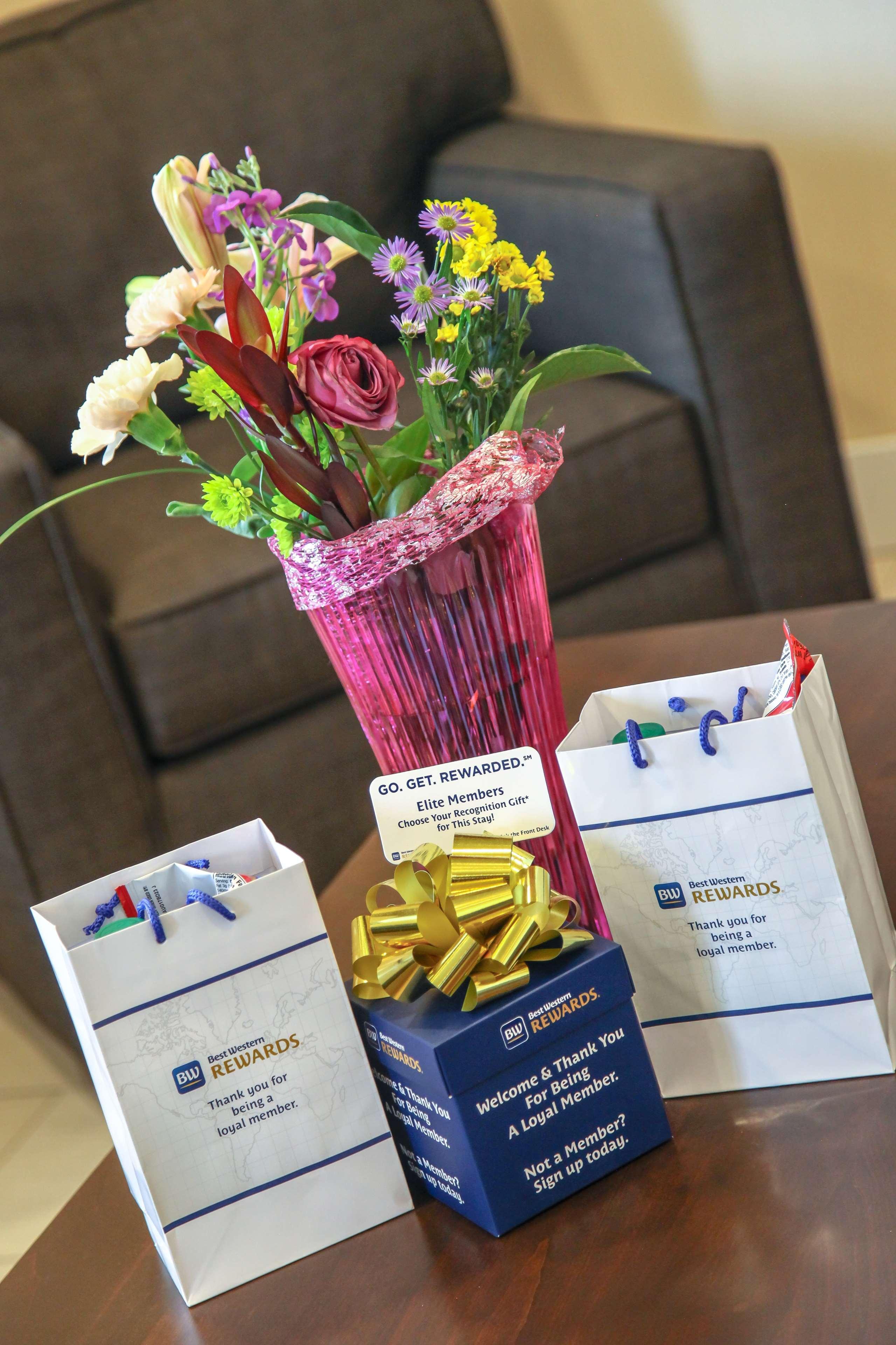 Best Western Hermiston Inn Экстерьер фото