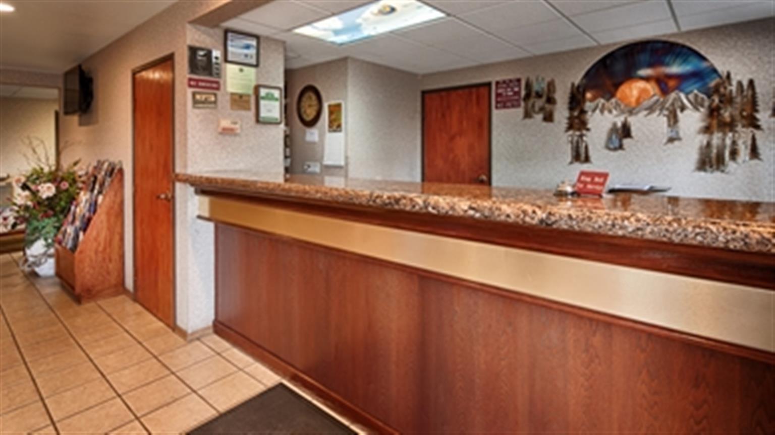 Best Western Hermiston Inn Экстерьер фото