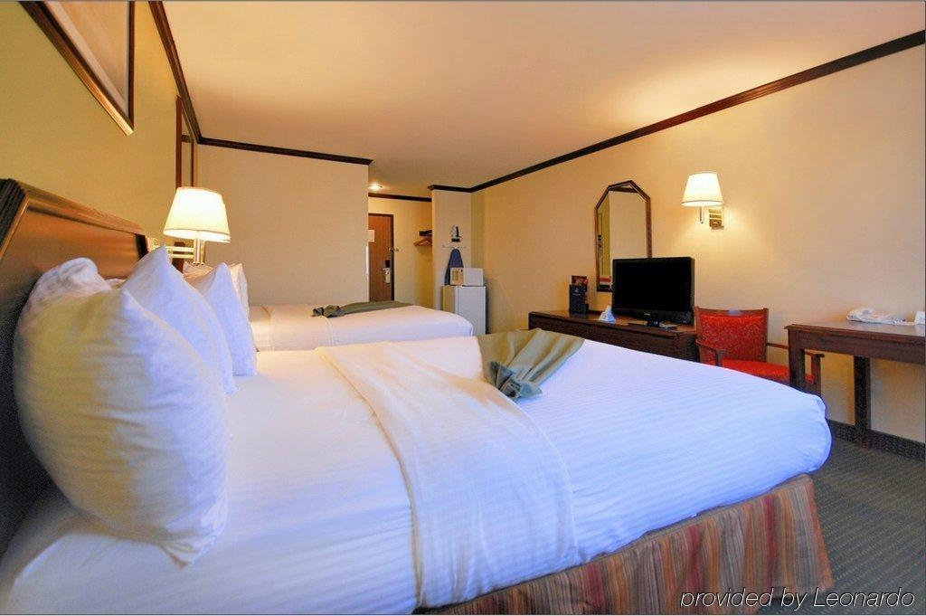 Best Western Hermiston Inn Экстерьер фото